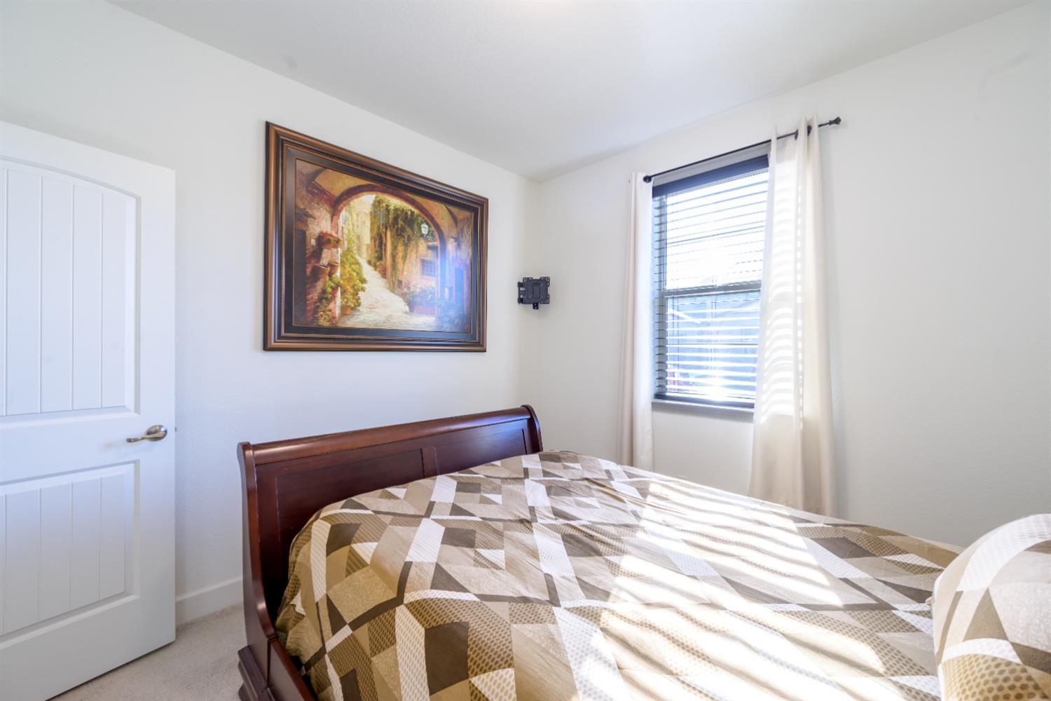 7666 Ocean Park Drive