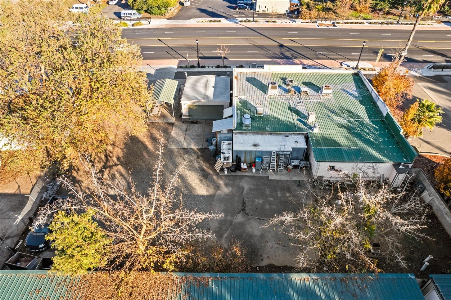 10448 Highway 99