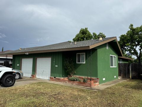 7813 Loucreta Drive Sacramento CA 95828