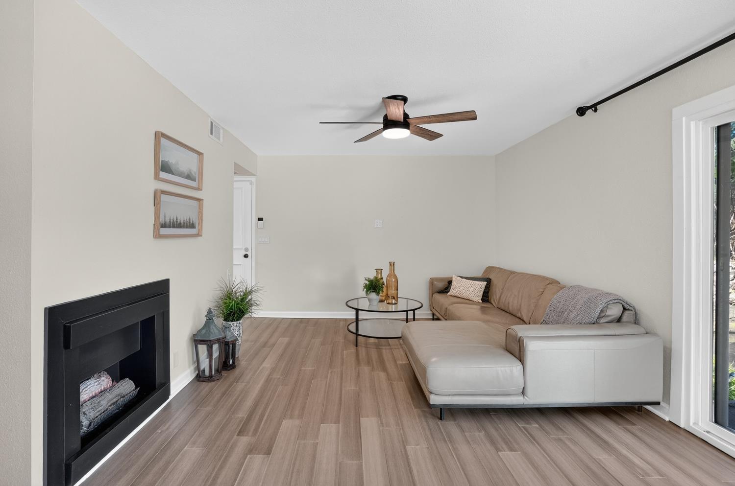 2410 Larkspur Lane 243