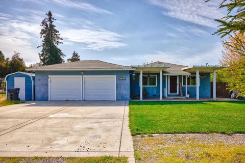 16095 Cottage Avenue Manteca CA 95336