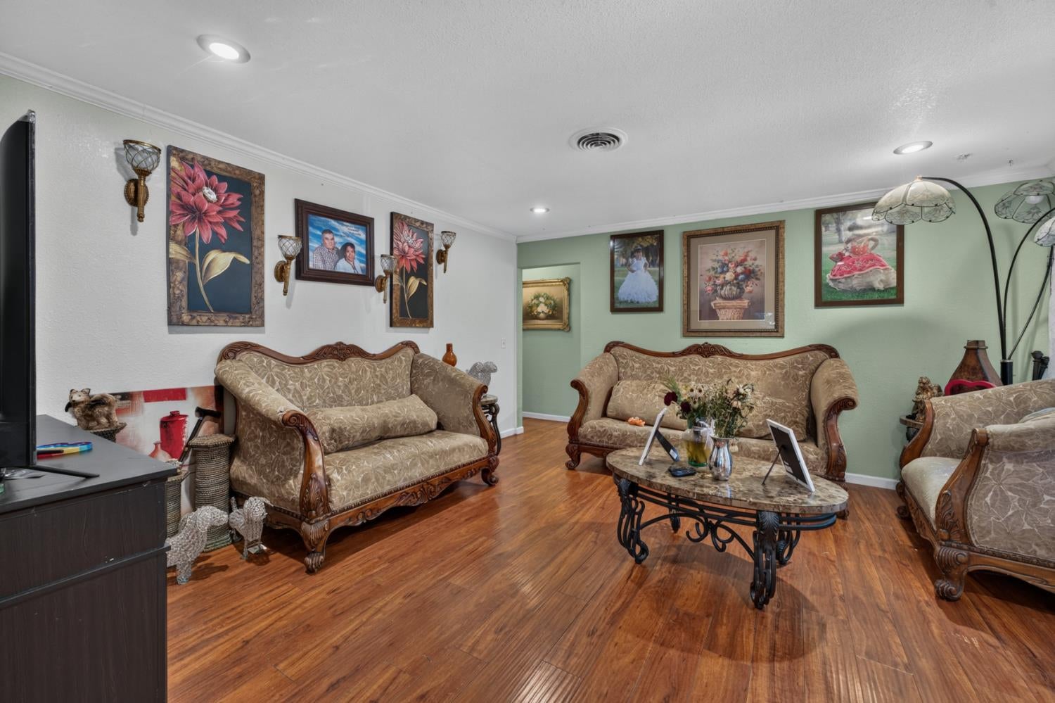 1785 Kenwood Way