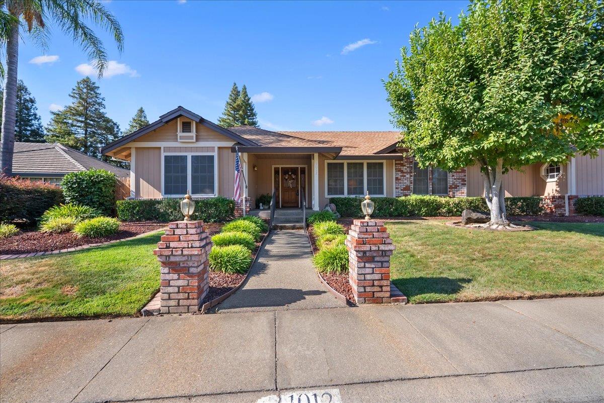 1012 Chippendale Way