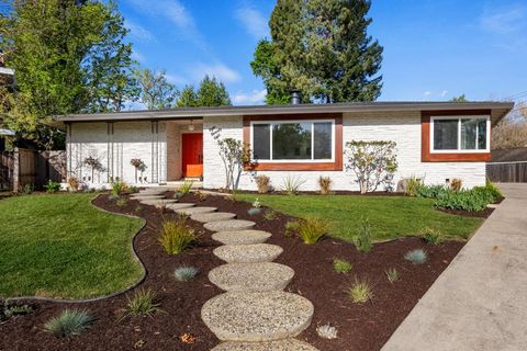 MLS: 225041909