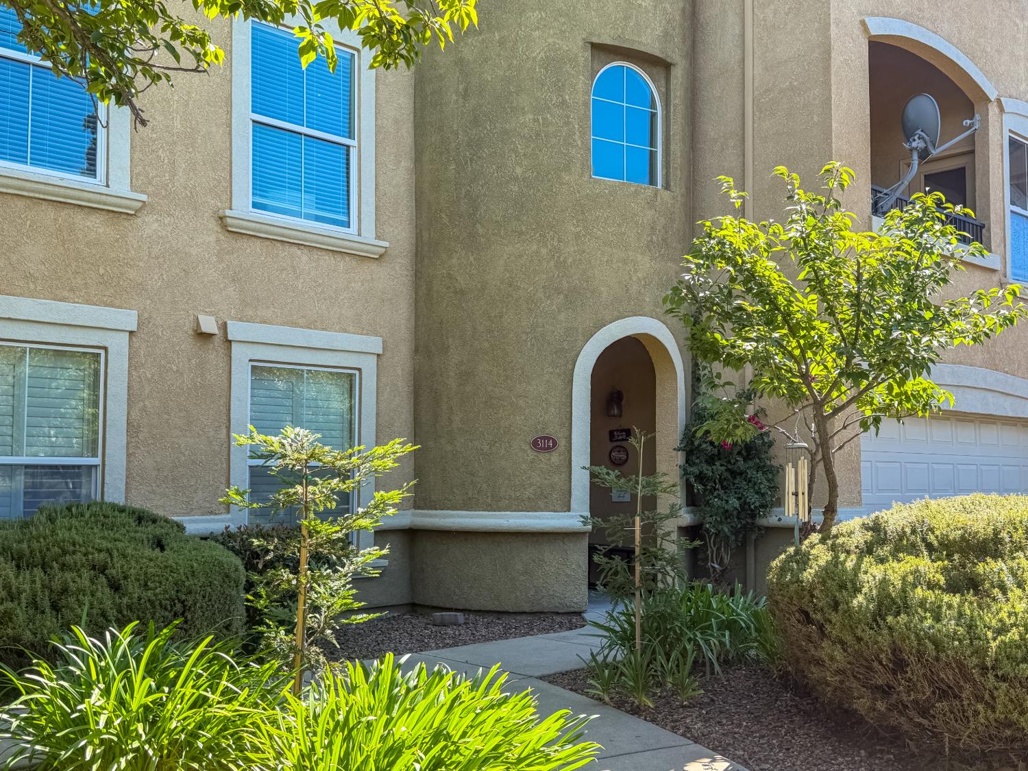 5350 Dunlay Drive 3114