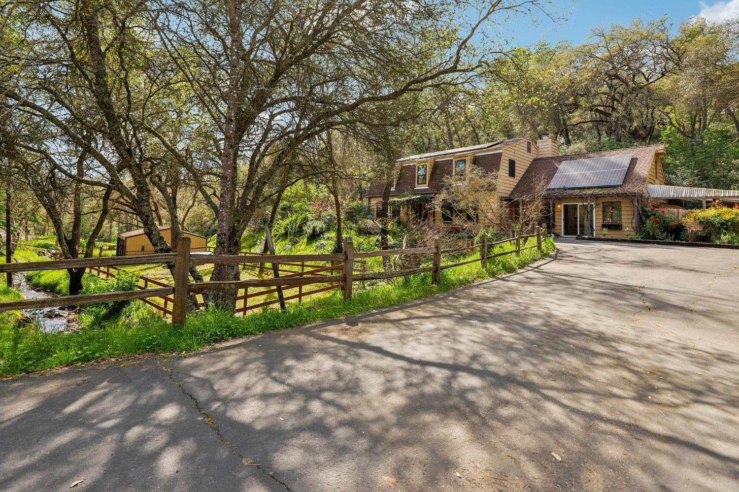 4380 Creekside Drive