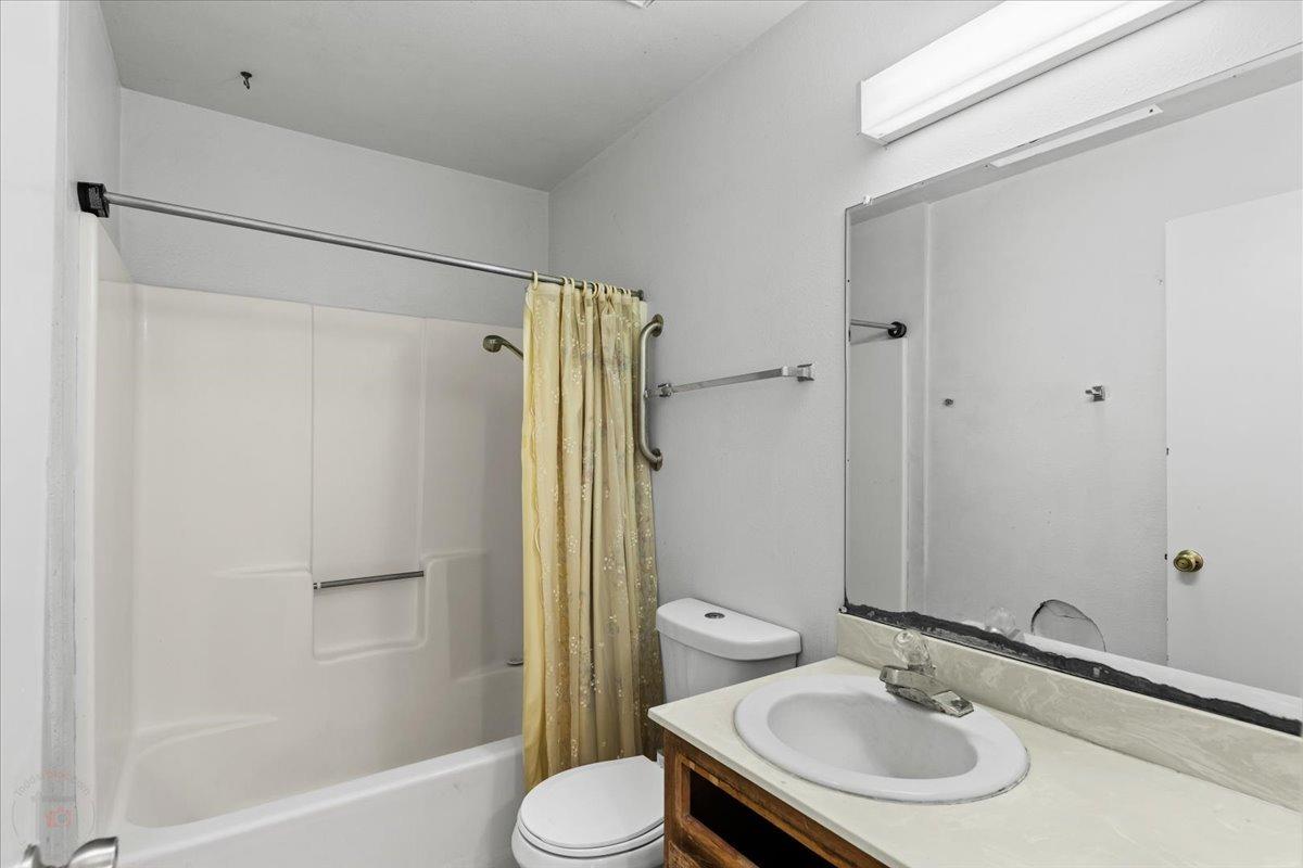 Los Banos, California 93635, United States, 2 Bedrooms Bedrooms, ,2 BathroomsBathrooms,Residential,Pending,4995