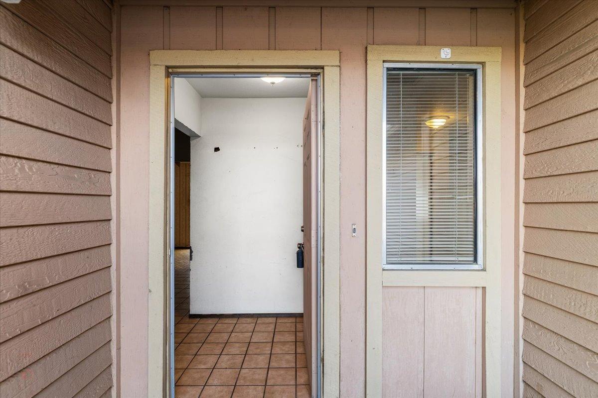 Los Banos, California 93635, United States, 2 Bedrooms Bedrooms, ,2 BathroomsBathrooms,Residential,Pending,4995