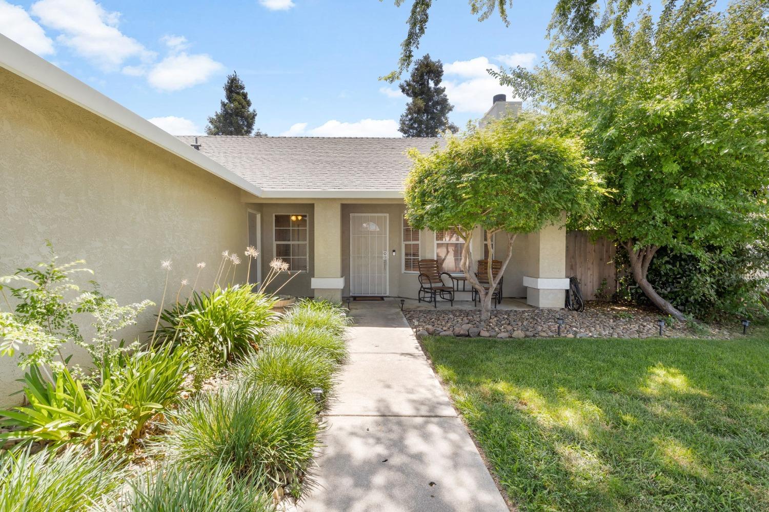 866 Golden Heights Drive