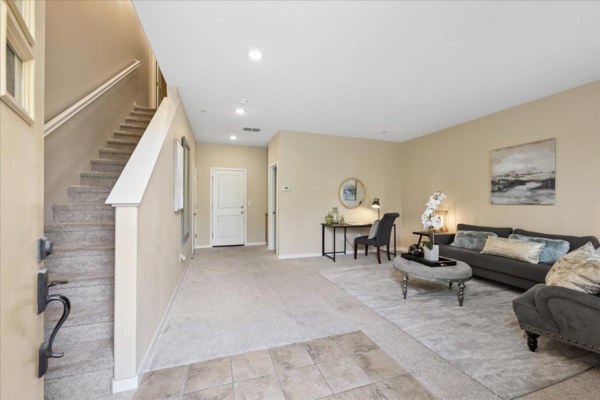 3237 Bridgeway Drive