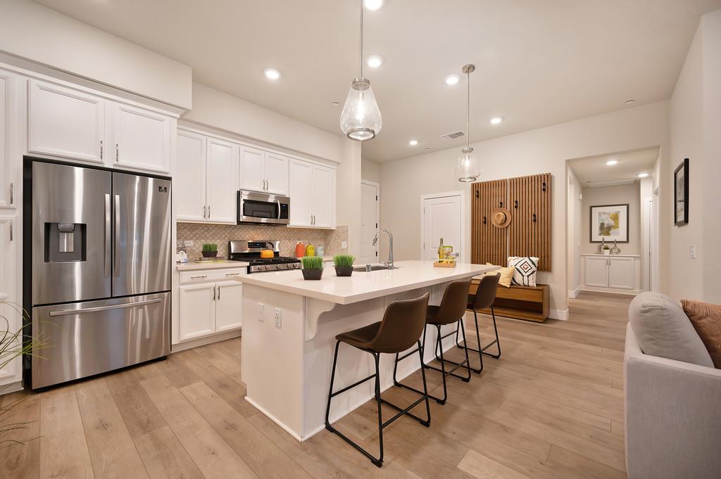 1661 Spring Street 441