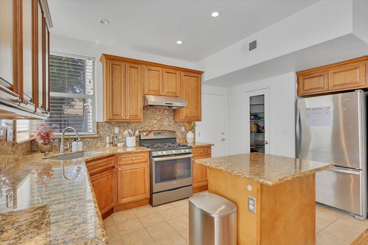 8121 Deer Spring Circle