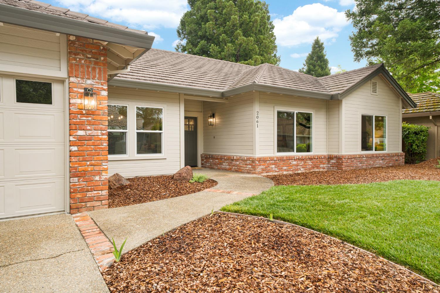 2061 Hardwick Way