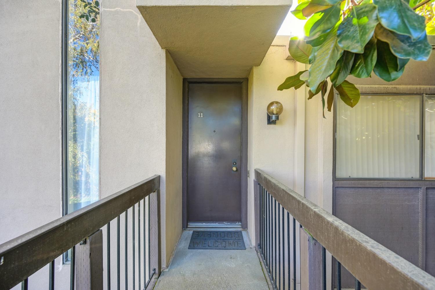 2241 WOODSIDE Lane 11