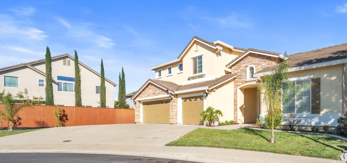 3315 VICTORIA ISLAND Court