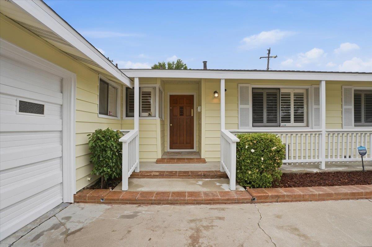 6207 Rushmore Drive