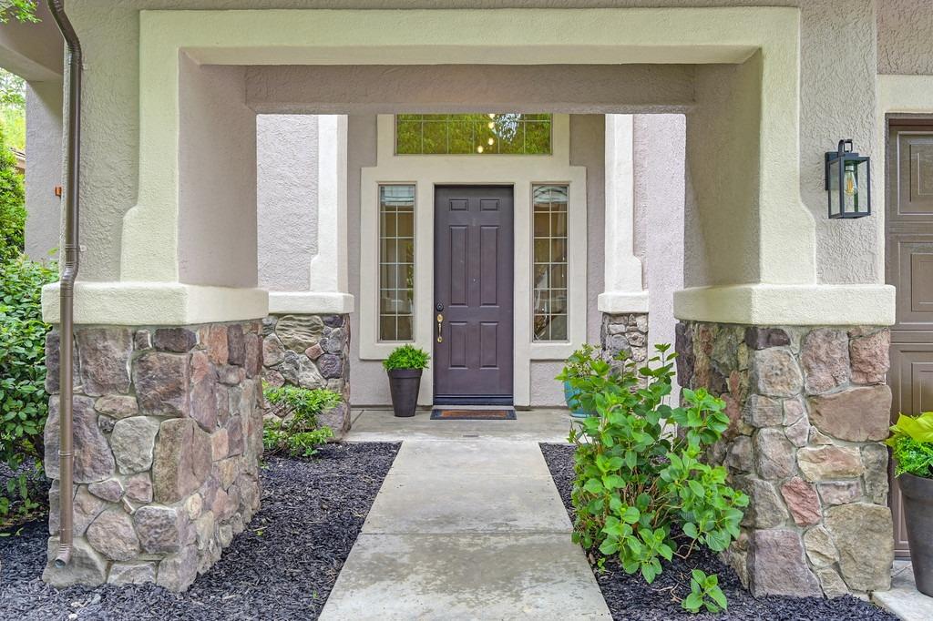 260 Woodhaven Place