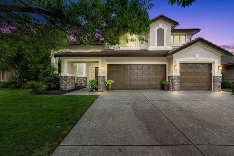 260 Woodhaven Place West Sacramento CA 95605