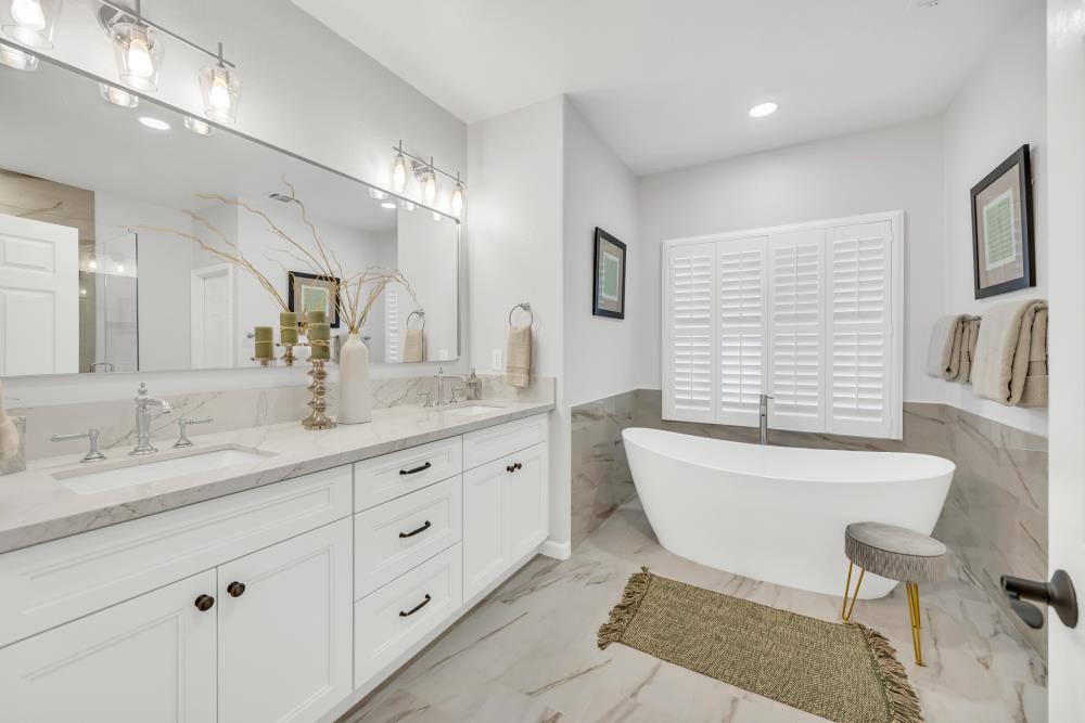 9788 Weddington Circle