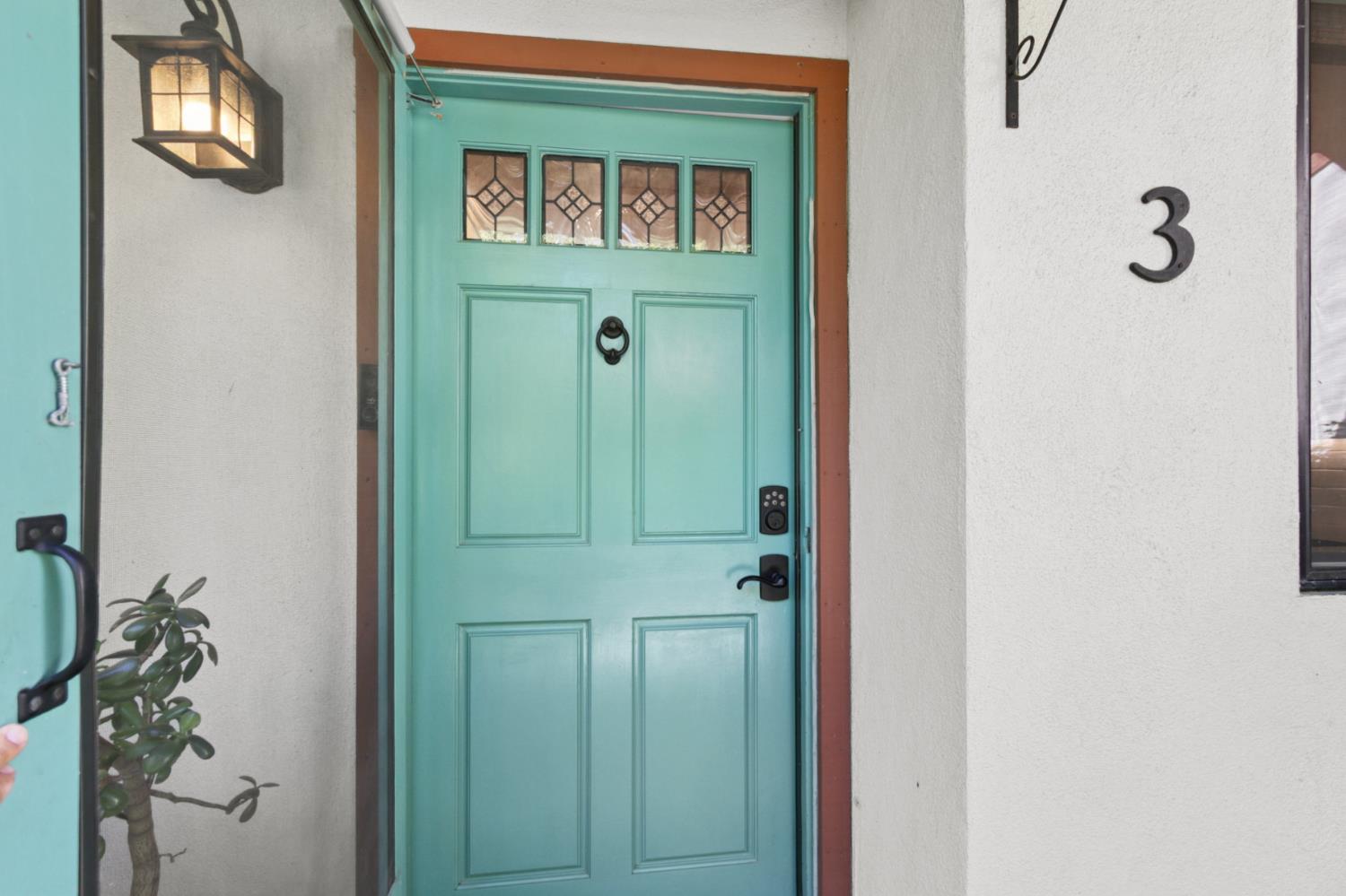 2417 Oakenshield Road 3