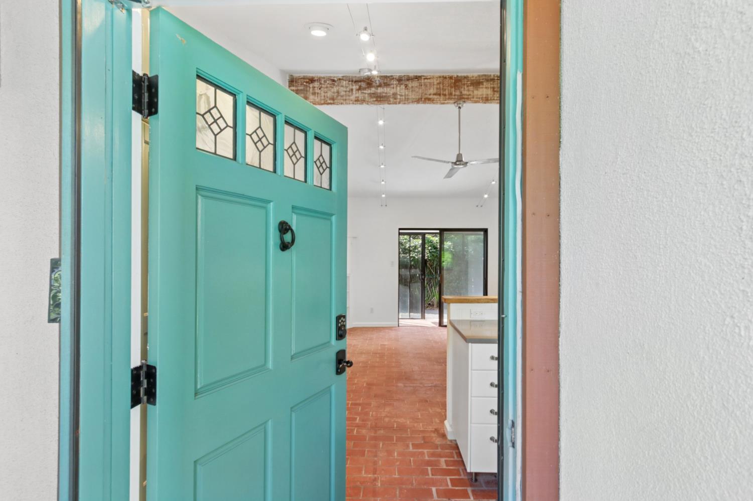 2417 Oakenshield Road 3