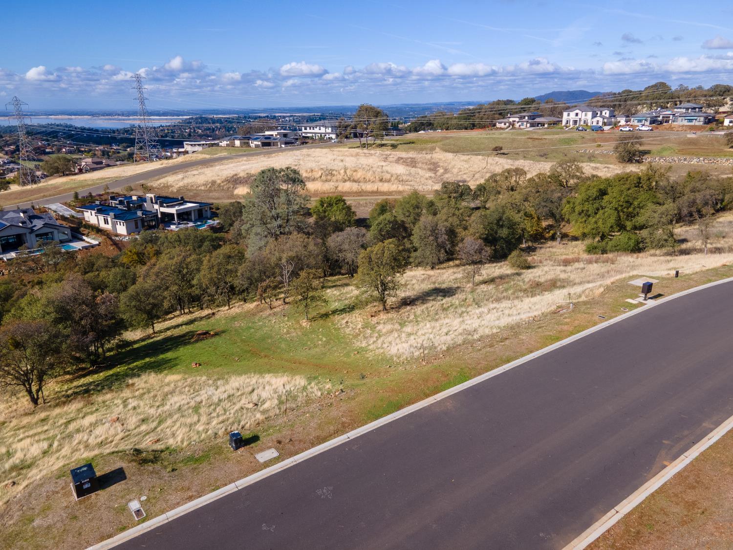 6486 Western Sierra Way