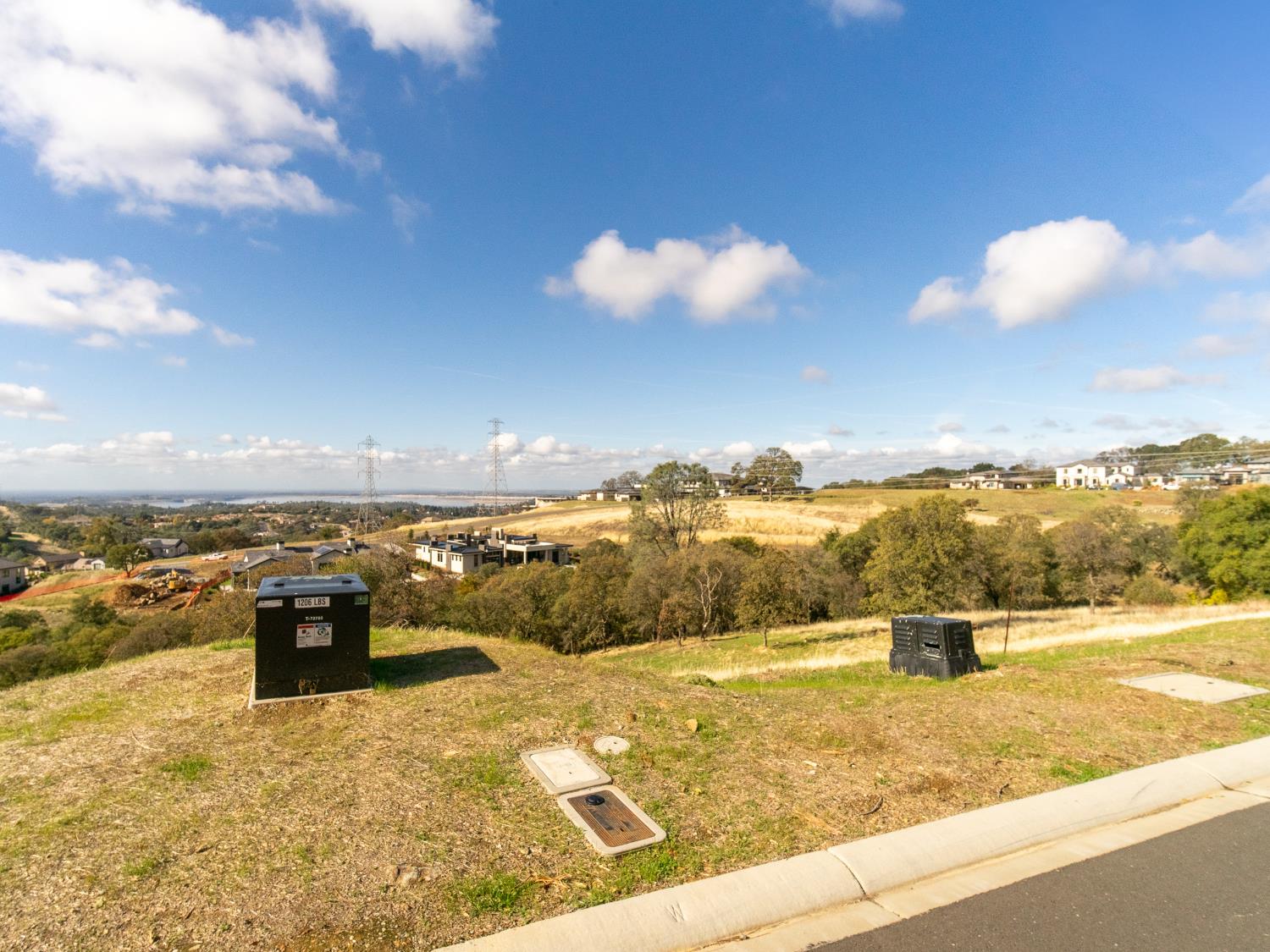 6486 Western Sierra Way