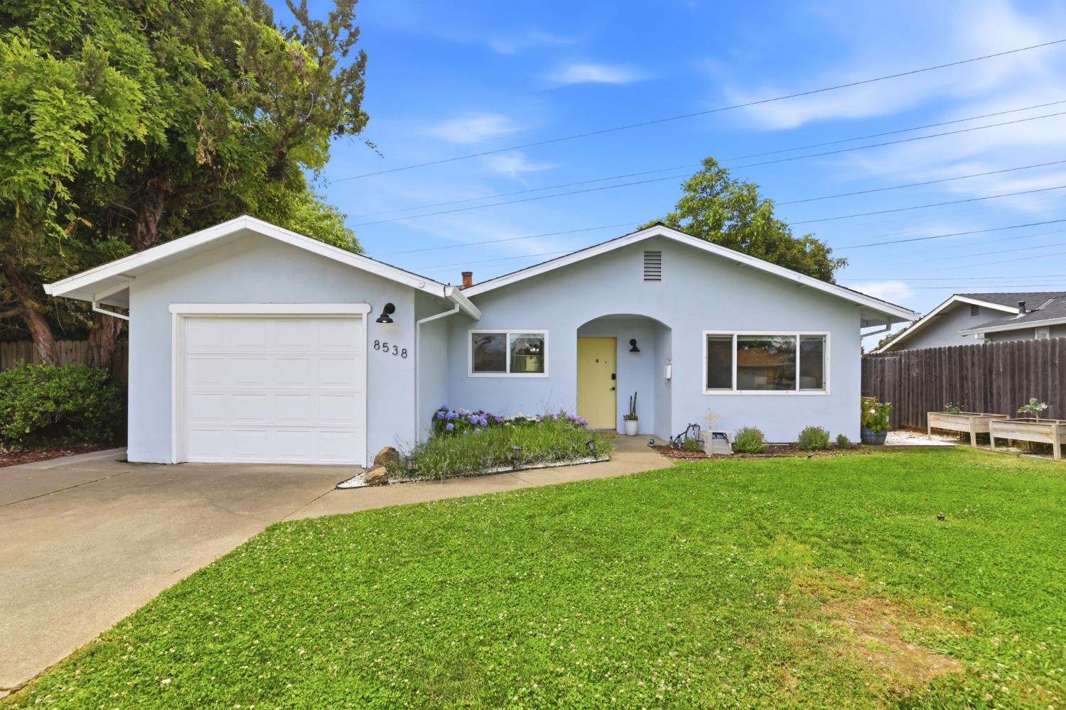 8538 Everglade Drive