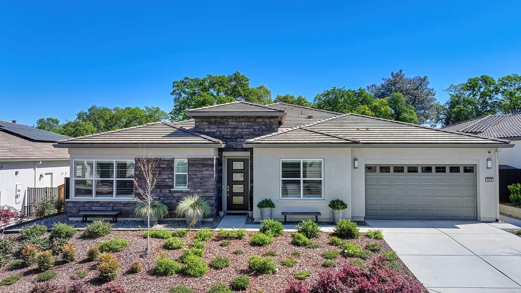 Photo of 6209 Kings Peak Drive, El Dorado Hills, CA 95762 (MLS # 226033907)