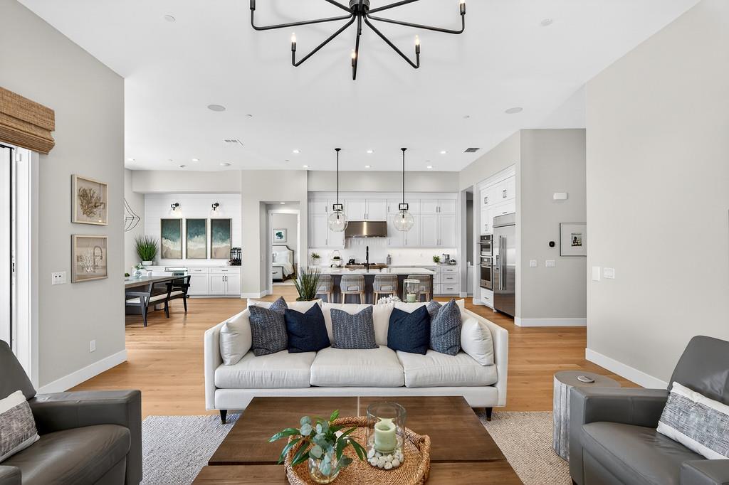 6209 Kings Peak Drive