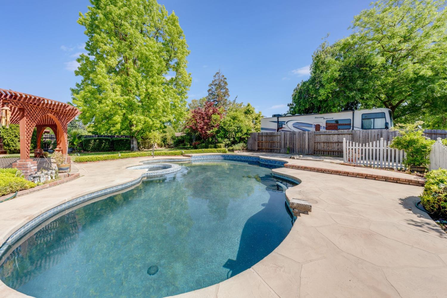 8700 Tipton Court