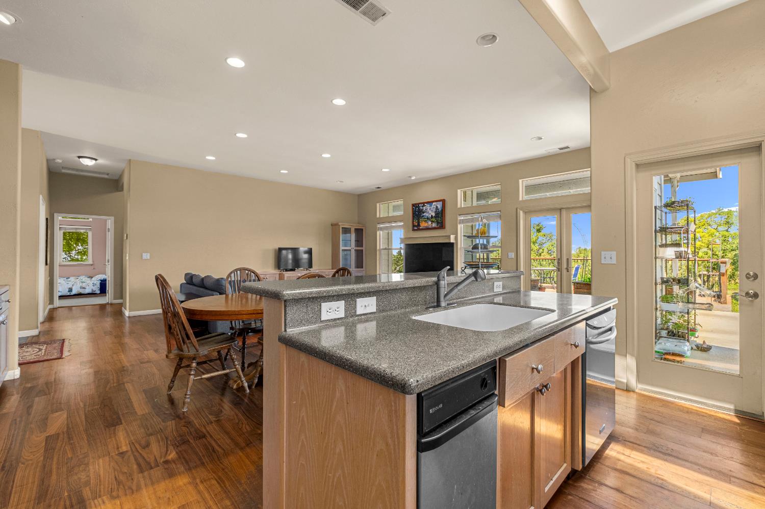 12200 Shenandoah Road