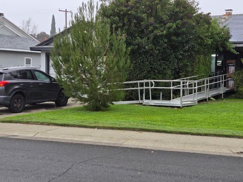 619 SE Norgard Court Sacramento CA 95833