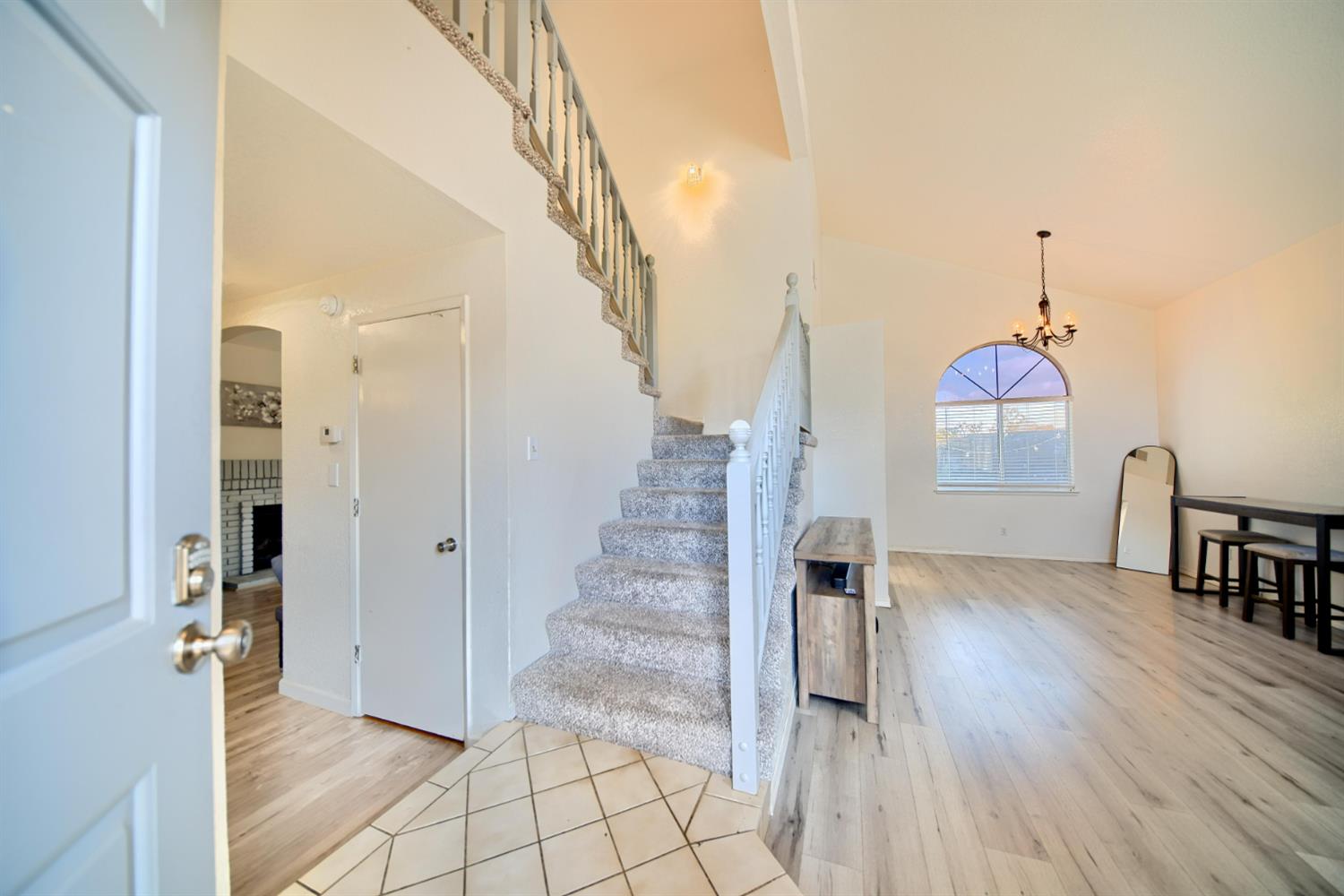 719 Summit Lakes Way