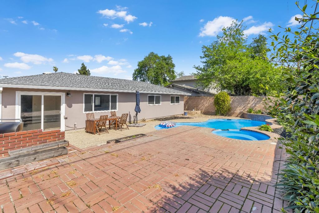 Photo of 9104 Feather River Way, Sacramento, CA 95826 (MLS # 226034865)