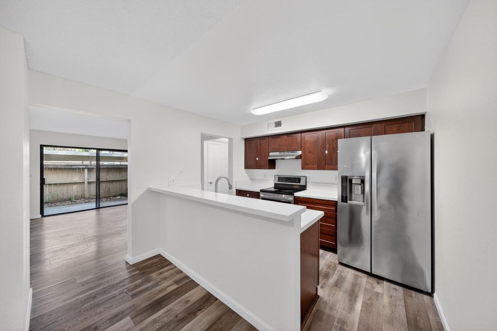 Photo of 251 Del Verde Circle #3, Sacramento, CA 95833 (MLS # 226031729)