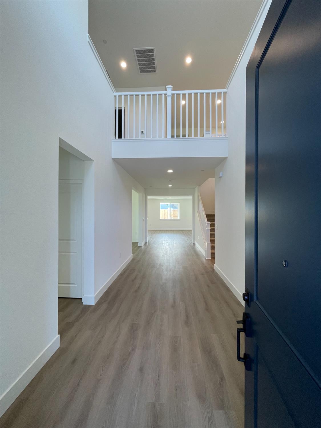 633 Silver Canoe Court
