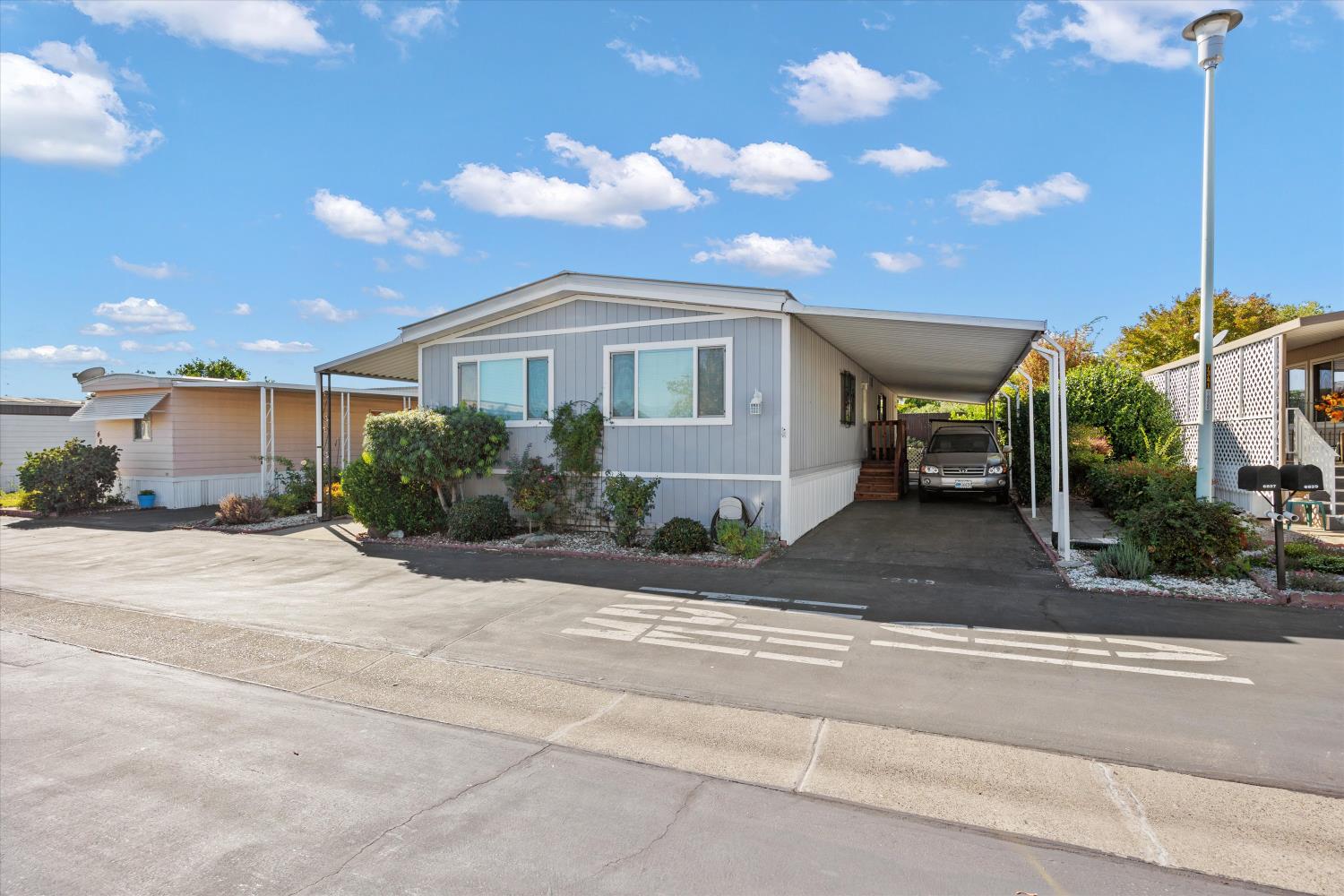 6827 Capital Circle 203