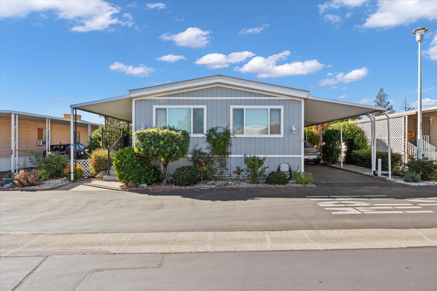6827 Capital Circle 203