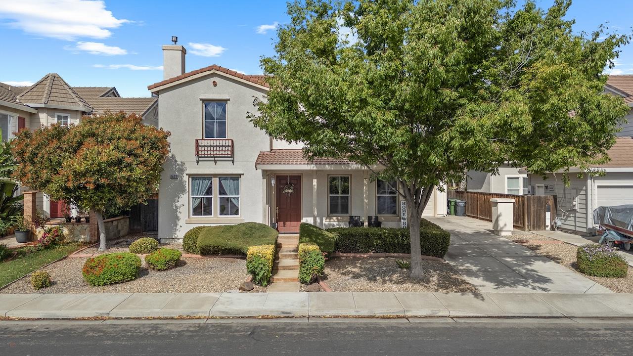 521 McDowell Way