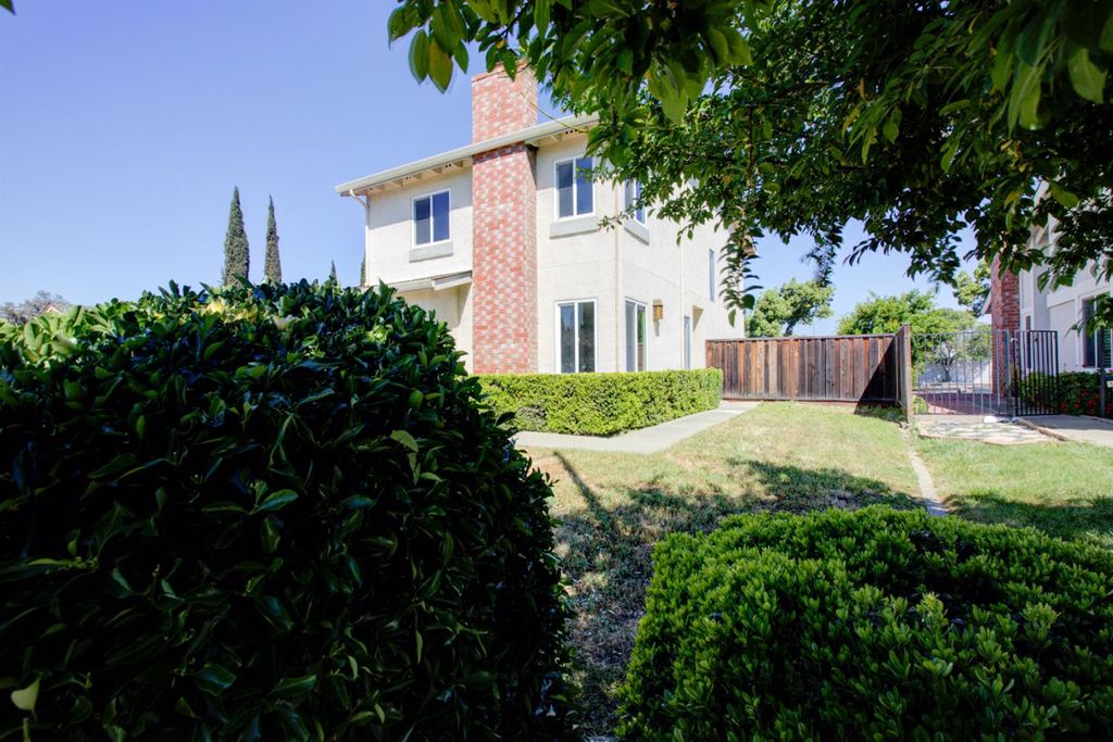 Photo of 126 Tamalpais Avenue, Livermore, CA 94551 (MLS # 226046562)