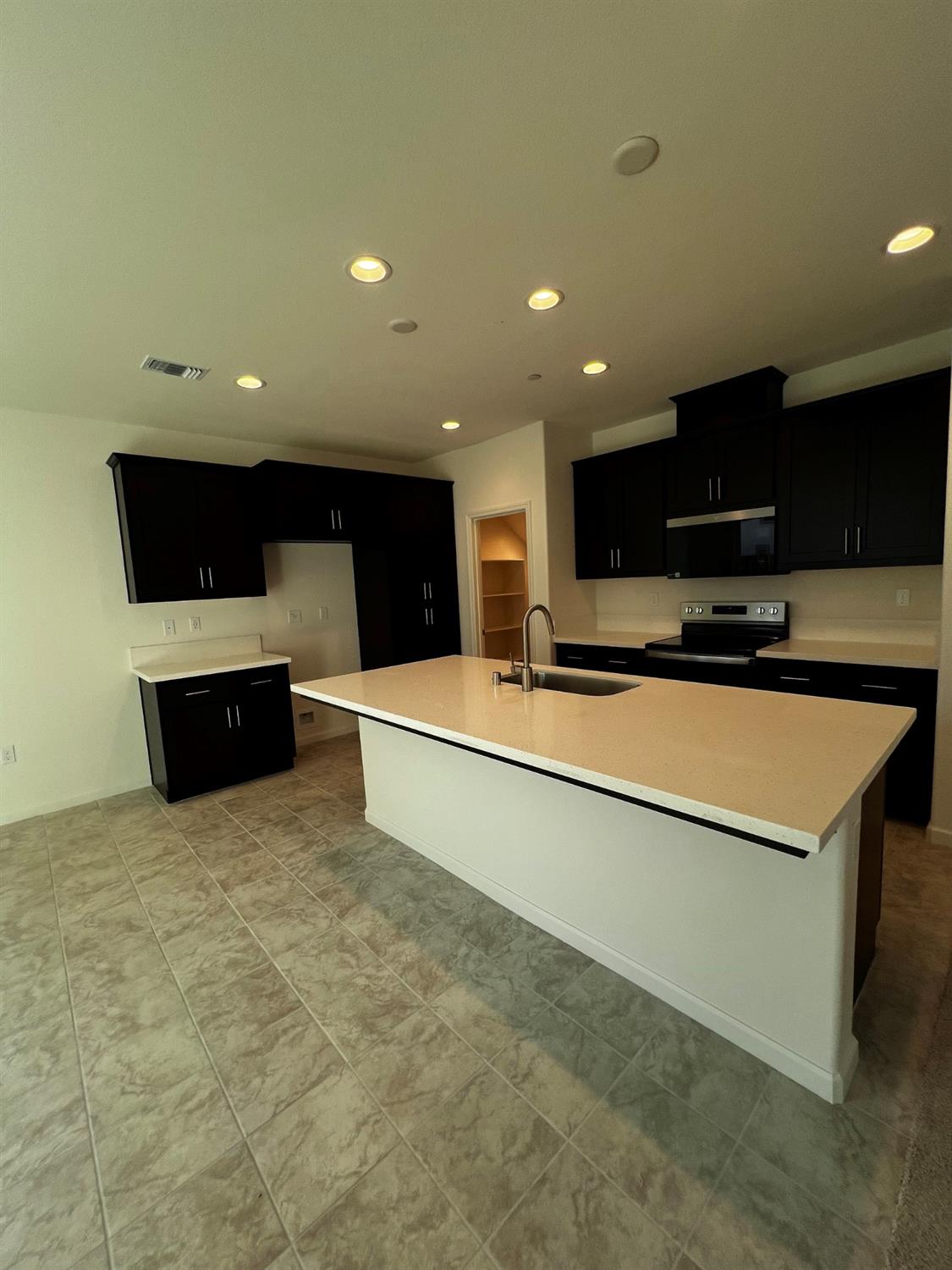 17244 Bosch Avenue 91