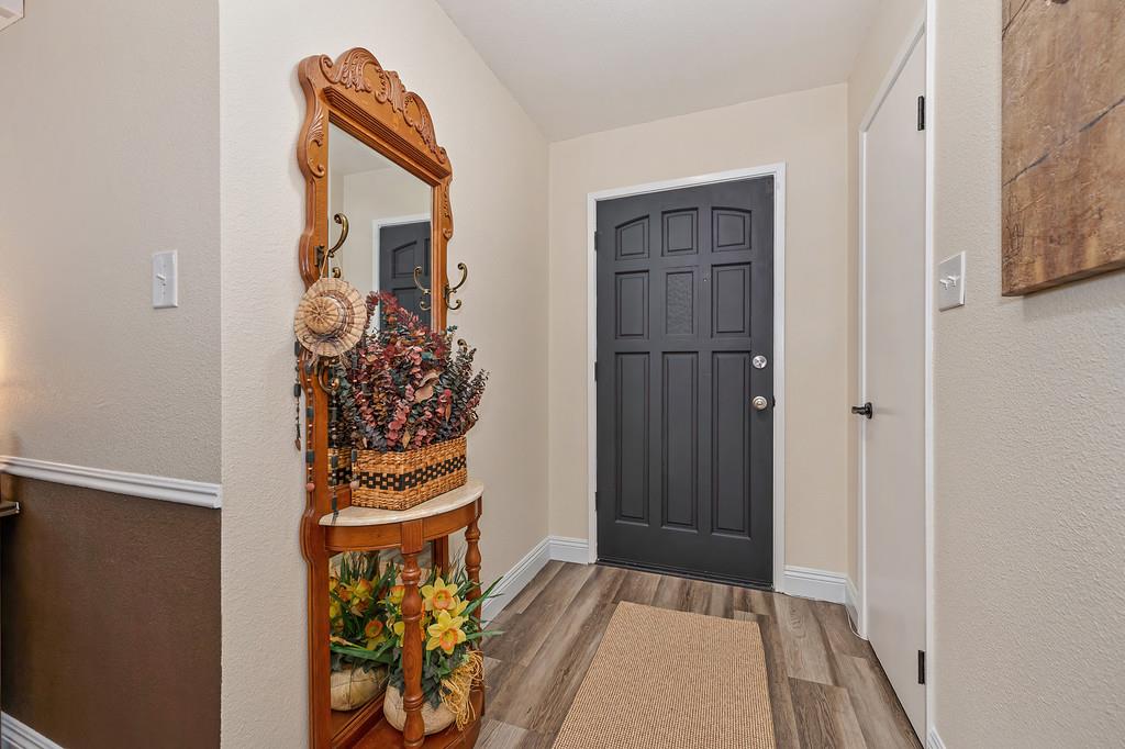6937 Woodmore Oaks Drive