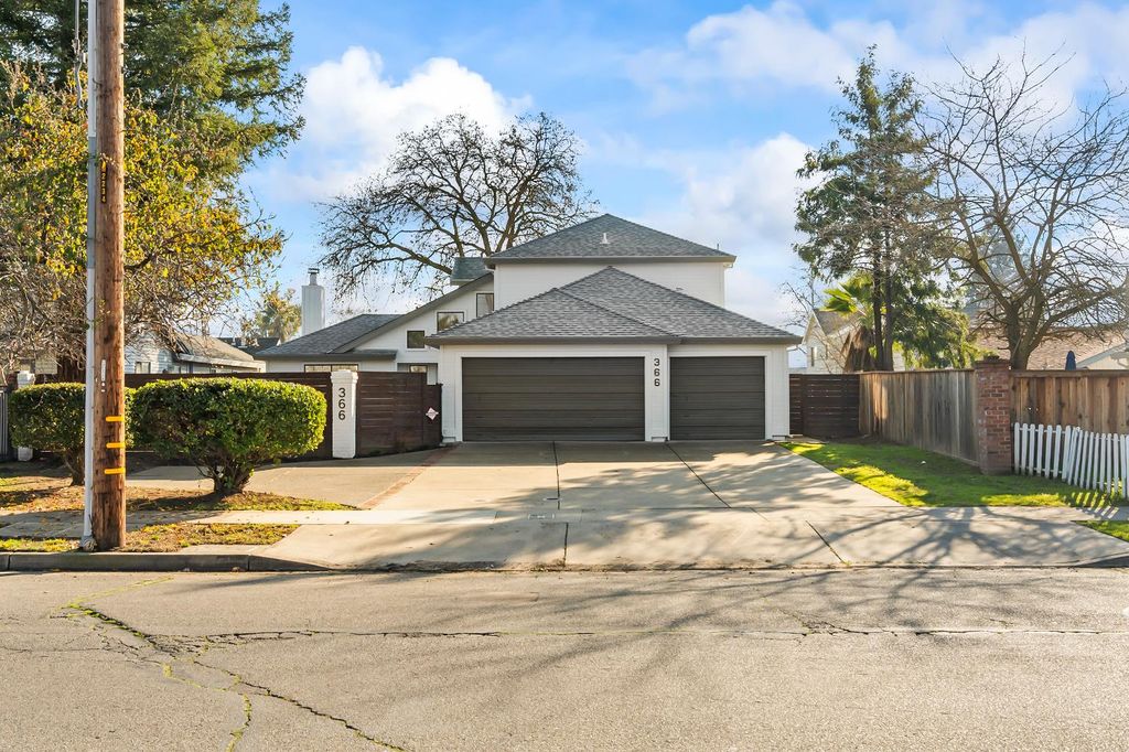 Photo of 366 Main Avenue, Sacramento, CA 95838 (MLS # 226006795)