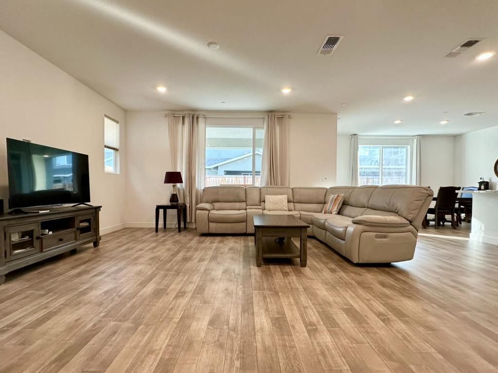 Photo of 1770 Flaxen Ct, Manteca, CA 95337 (MLS # 226012354)