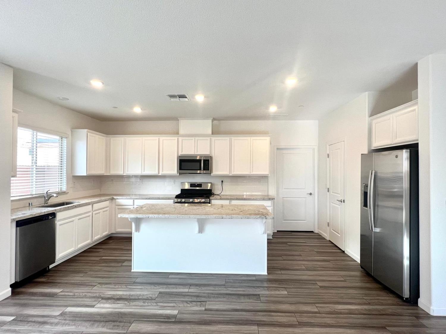 3065 Newfoundland Drive