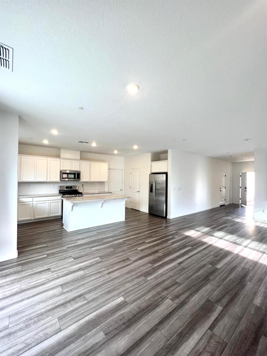 3065 Newfoundland Drive