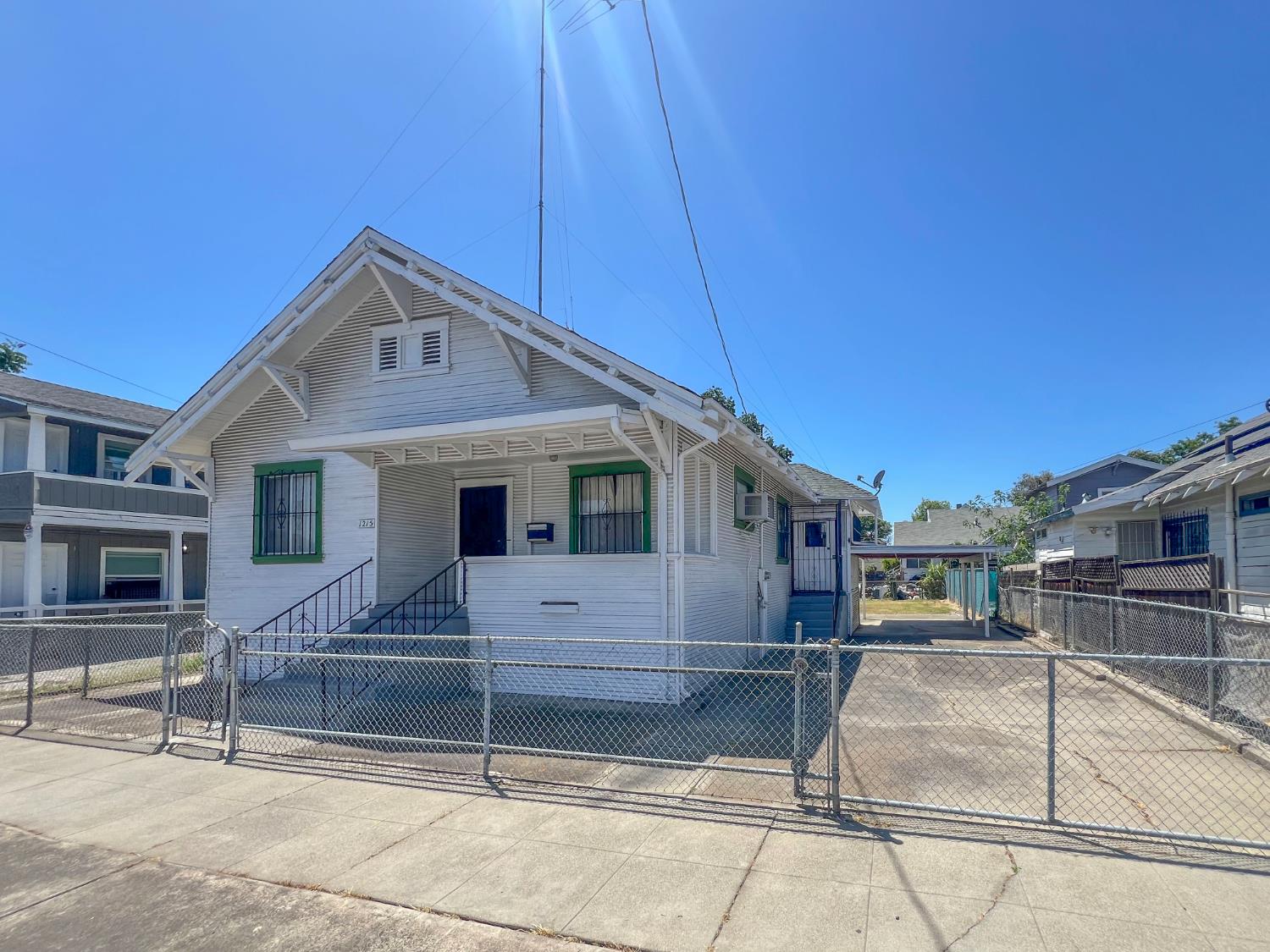 Stockton, California 95206, United States, 2 Bedrooms Bedrooms, ,1 BathroomBathrooms,Residential,Active,155741