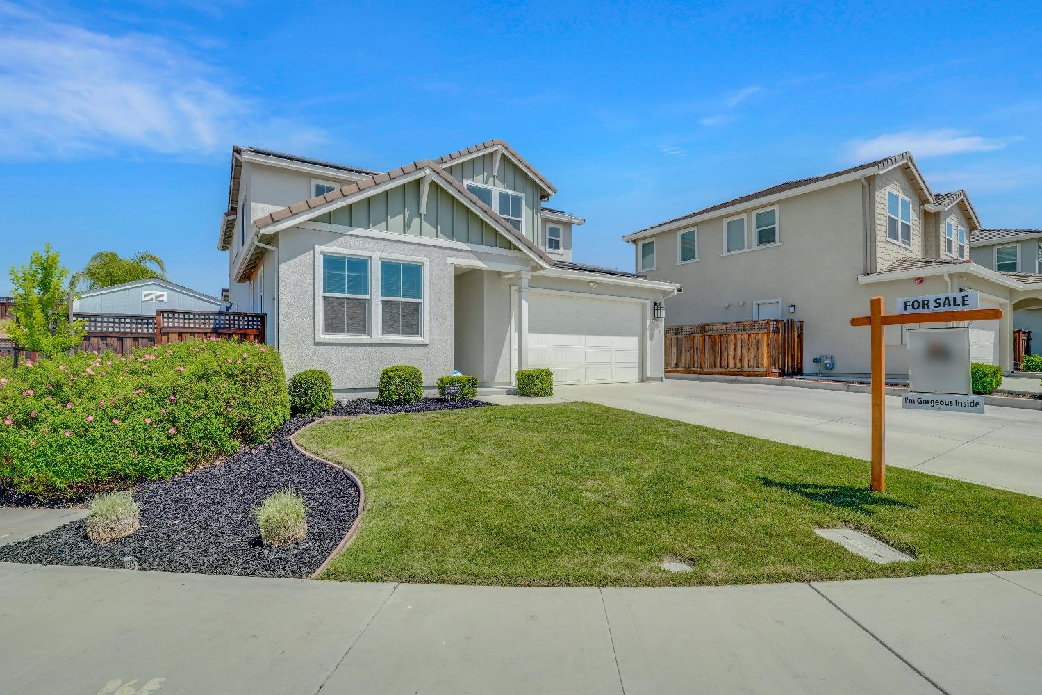 1563 Arrowbrook Court