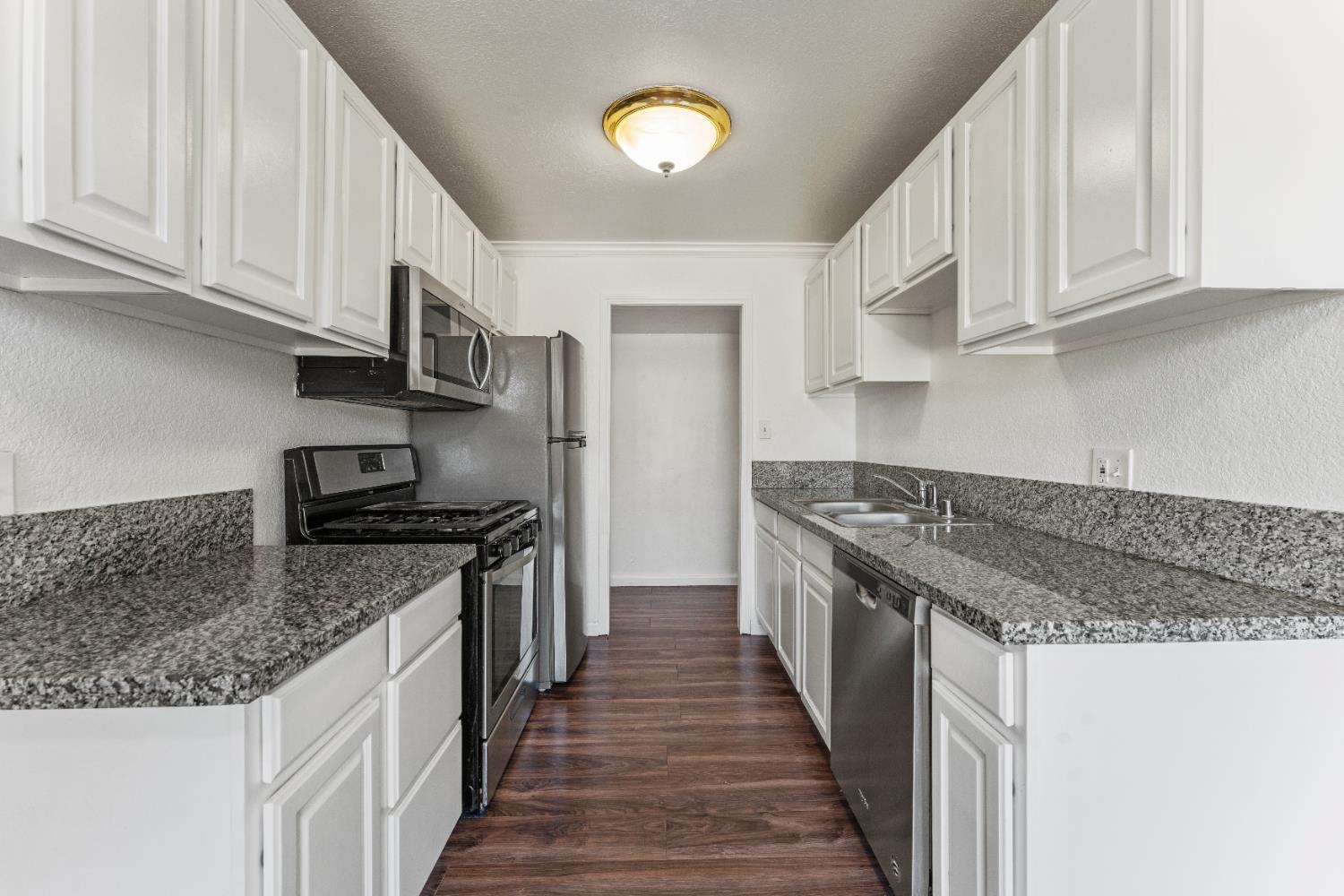 5741 San Vincente Way